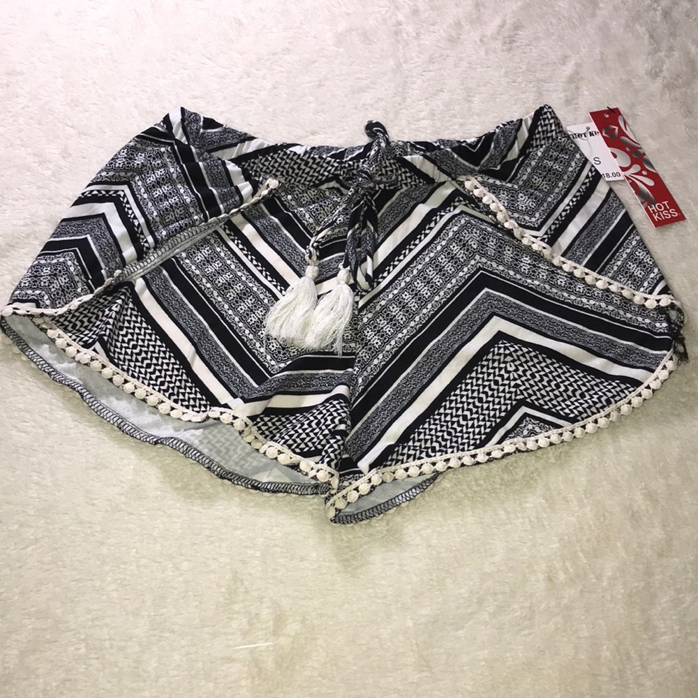 💕 4/$25 Hot kiss shorts